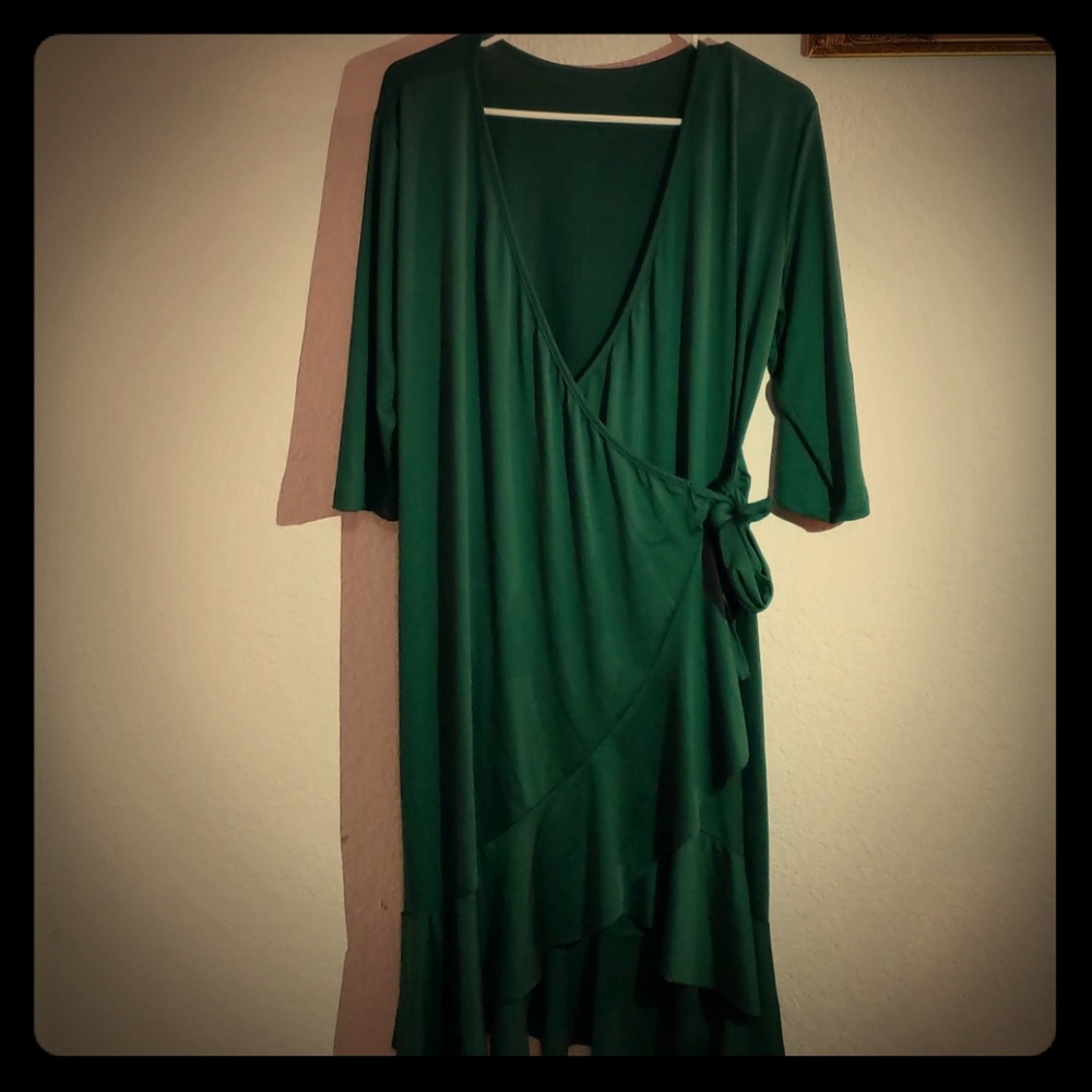 green dress